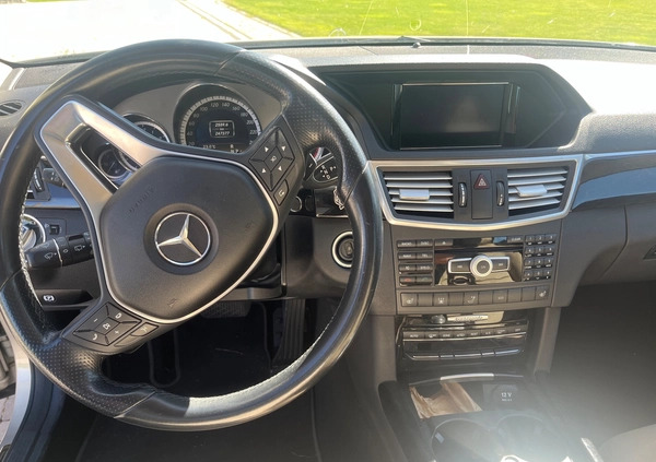 Mercedes-Benz Klasa E cena 49000 przebieg: 247377, rok produkcji 2012 z Syców małe 154